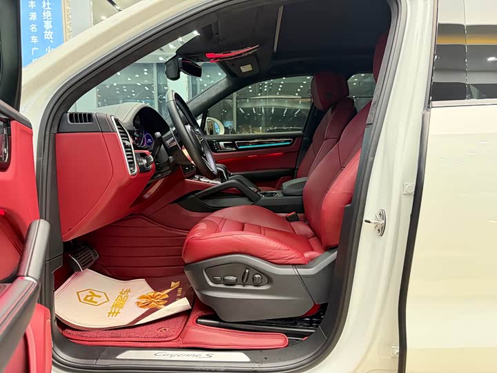 Фото 4 - Porsche Cayenne