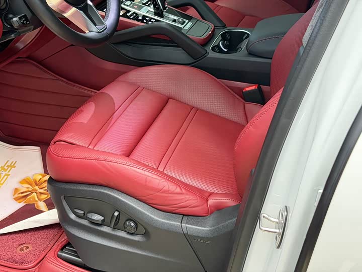 Фото 6 - Porsche Cayenne