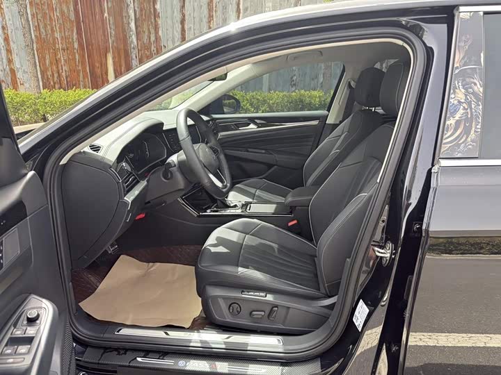 Фото 4 - Volkswagen Passat