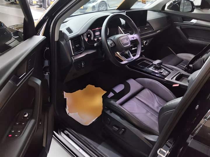 Фото 15 - Audi Q5L