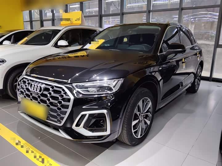 Фото 2 - Audi Q5L