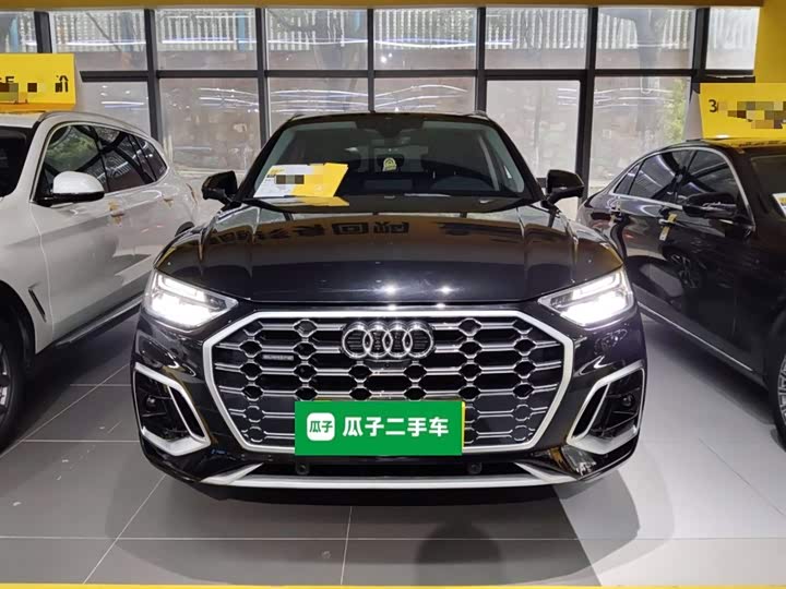 Фото 3 - Audi Q5L