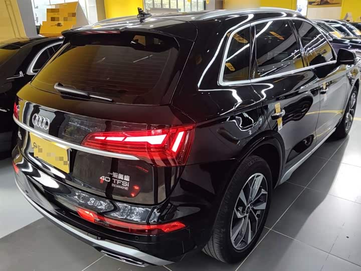 Фото 6 - Audi Q5L