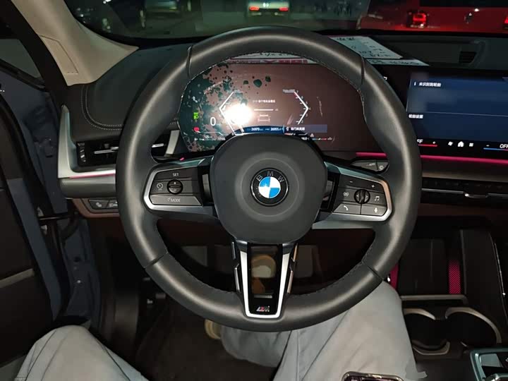 Фото 11 - BMW X1