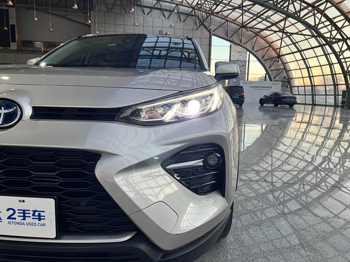 Фото 14 - Toyota Wildlander