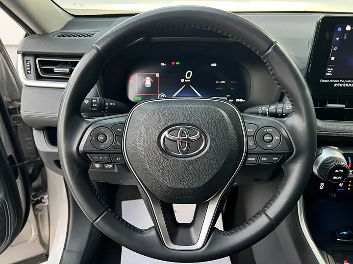 Фото 21 - Toyota Wildlander