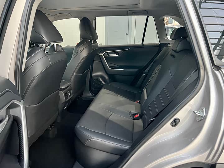 Фото 25 - Toyota Wildlander