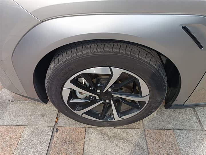 Фото 23 - GAC Aion Y