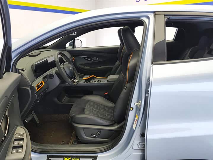 Фото 9 - Changan UNI-T