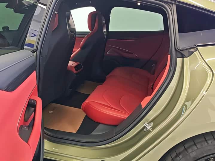 Фото 11 - Xiaomi SU7