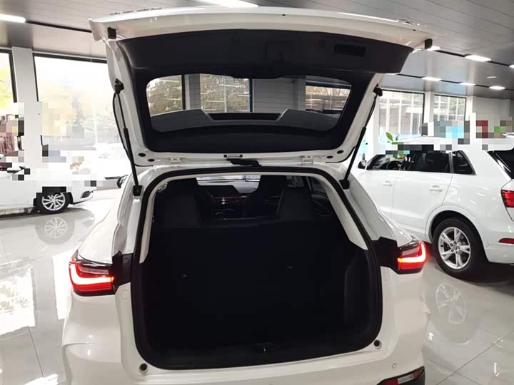 Фото 19 - Changan Oshan X5