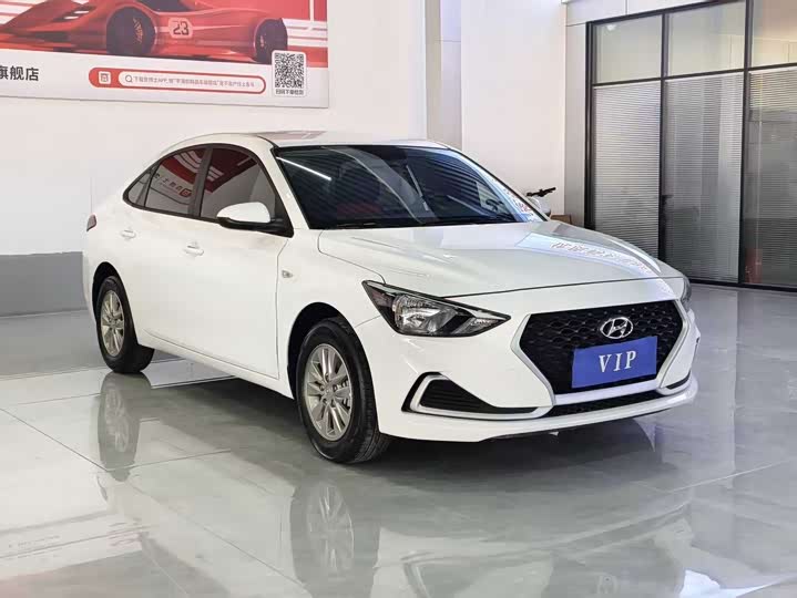 Фото 5 - Hyundai Celesta