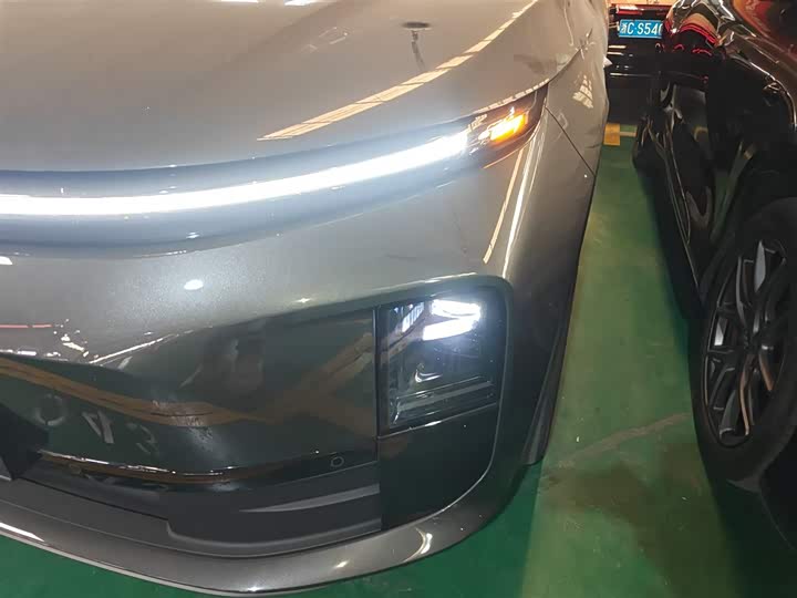 Фото 24 - LiXiang L6