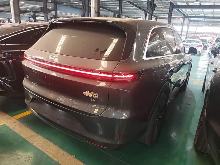 Фото 7 - LiXiang L6