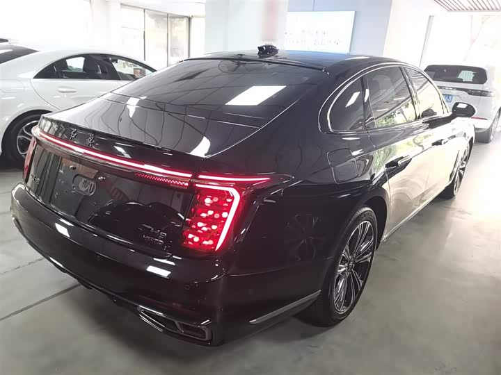 Фото 7 - Hongqi H9