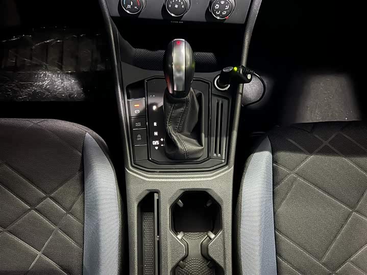 Фото 12 - Volkswagen Lavida