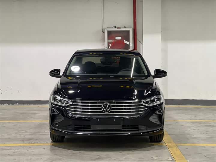 Фото 2 - Volkswagen Lavida