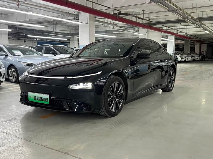 Фото 1 - XPeng P7