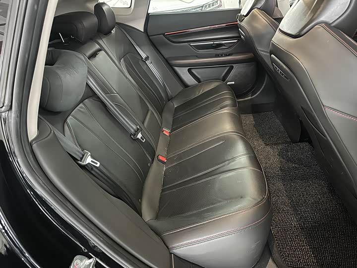 Фото 13 - XPeng P7