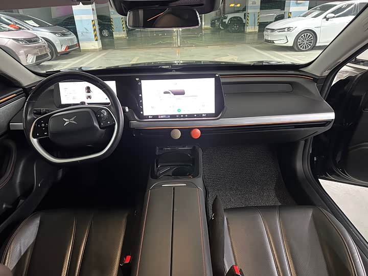 Фото 15 - XPeng P7