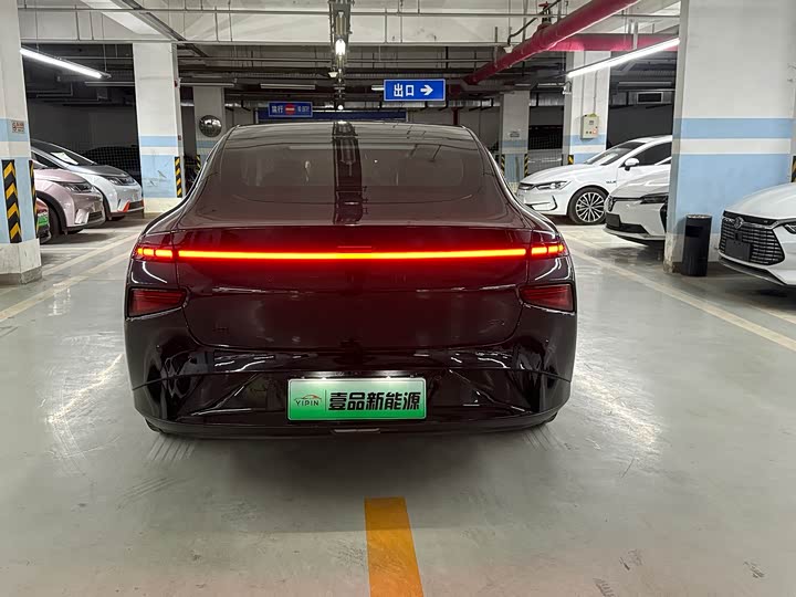 Фото 19 - XPeng P7