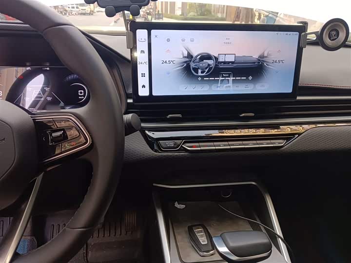 Фото 6 - Geely Emgrand