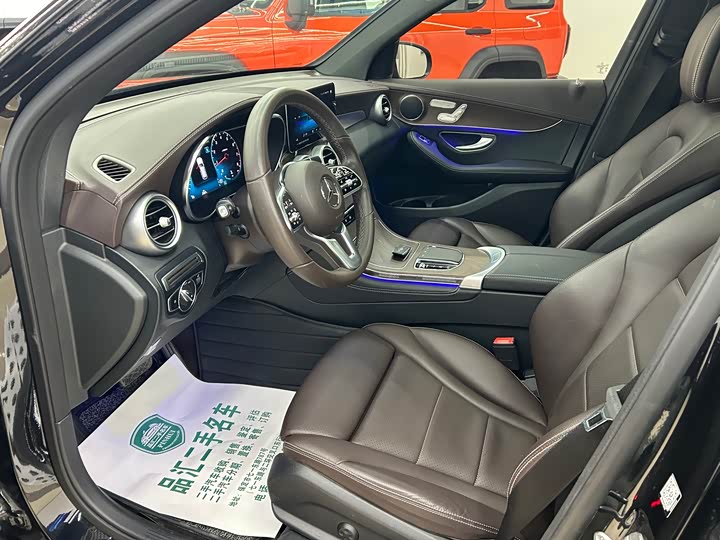 Фото 8 - Mercedes-Benz GLC-Class