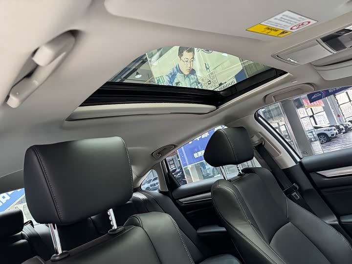 Фото 19 - Honda Accord