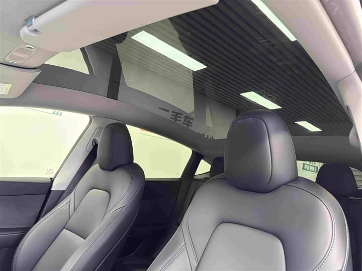 Фото 16 - Tesla Model Y