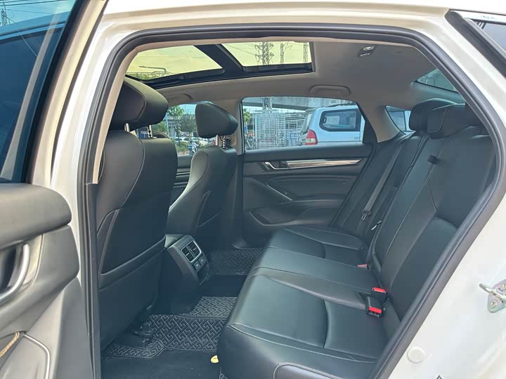 Фото 5 - Honda Accord