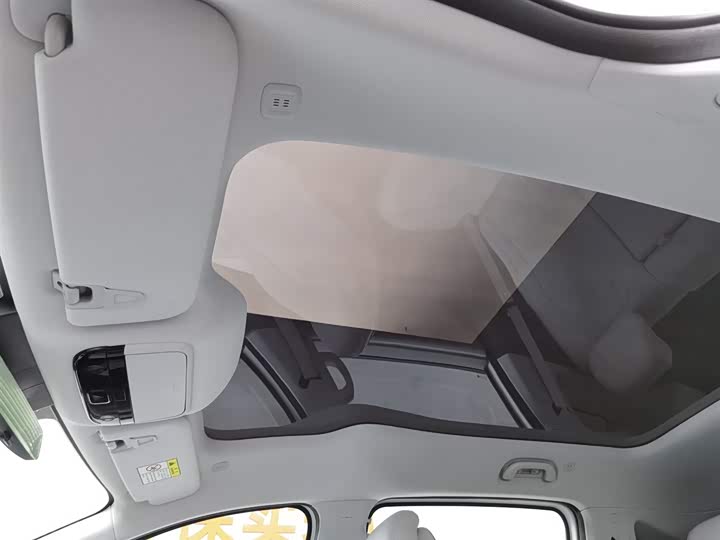 Фото 14 - BAIC Arcfox Kaola S