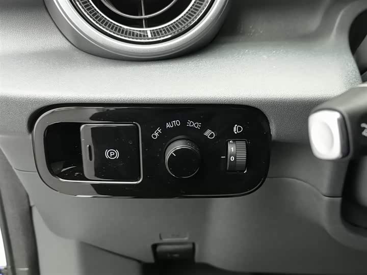 Фото 21 - BAIC Arcfox Kaola S