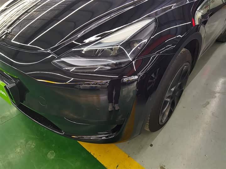 Фото 20 - Tesla Model Y