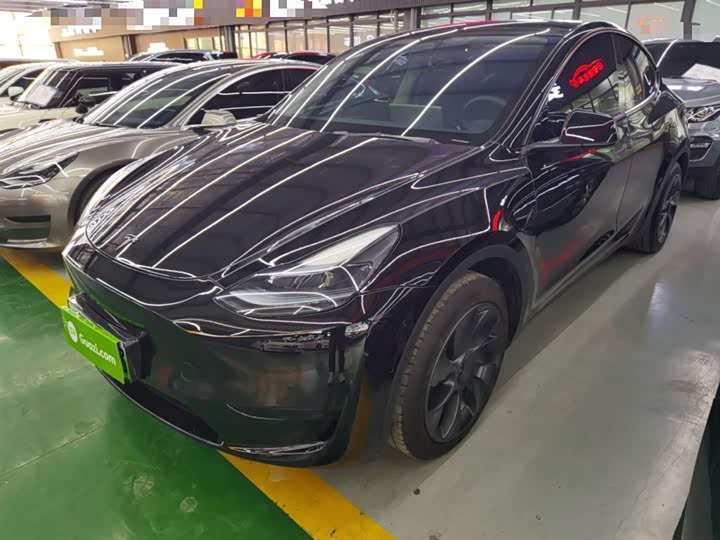 Фото 26 - Tesla Model Y