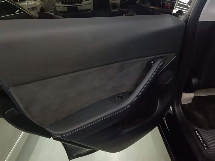 Фото 19 - Tesla Model Y