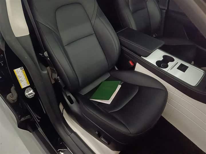 Фото 22 - Tesla Model Y