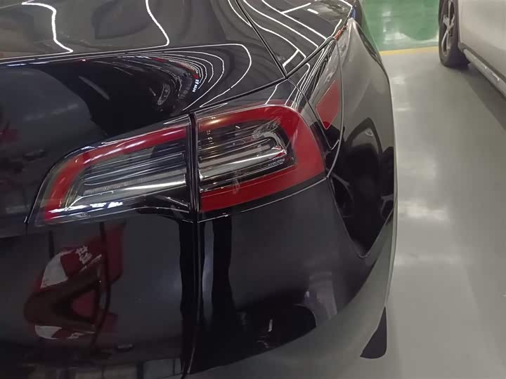 Фото 29 - Tesla Model Y