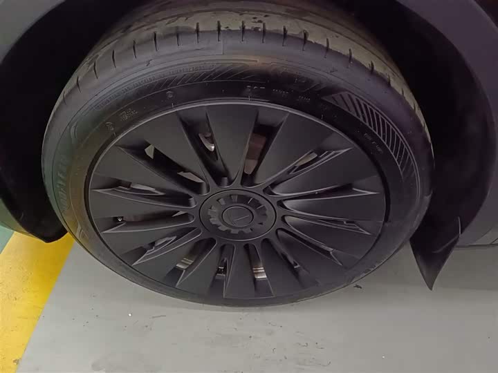 Фото 30 - Tesla Model Y