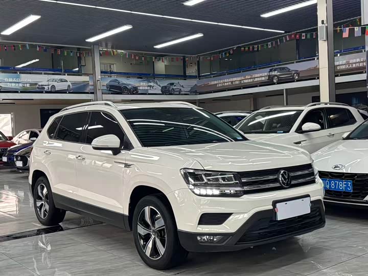 Фото 4 - Volkswagen Tharu