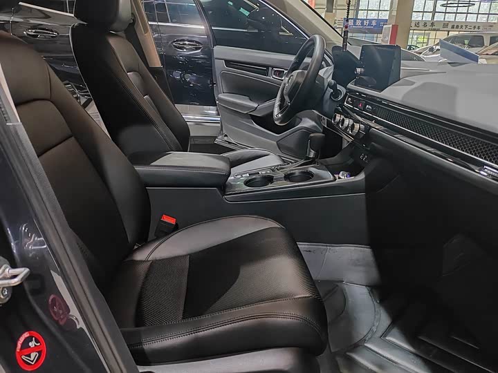 Фото 9 - Honda Civic