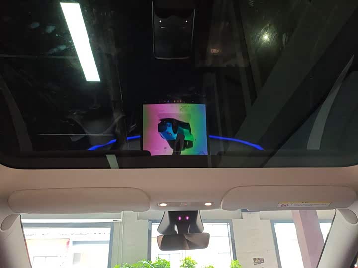 Фото 17 - Tesla Model Y