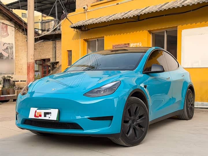Фото 2 - Tesla Model Y