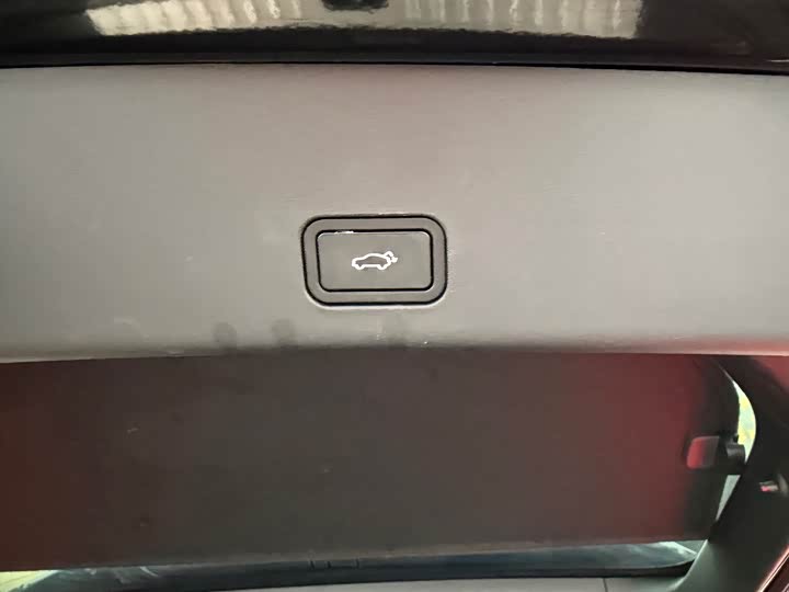 Фото 13 - Zeekr 001