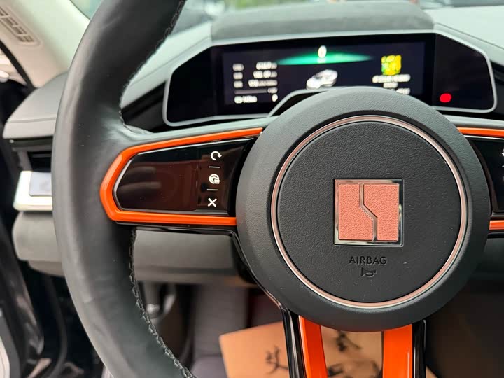 Фото 19 - Zeekr 001