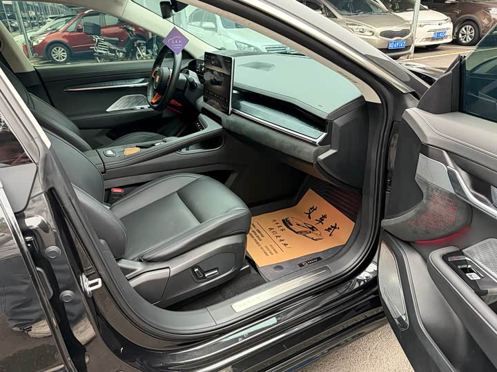 Фото 5 - Zeekr 001