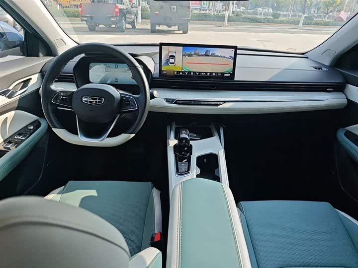 Фото 10 - Geely Emgrand L Hi·P Hybrid