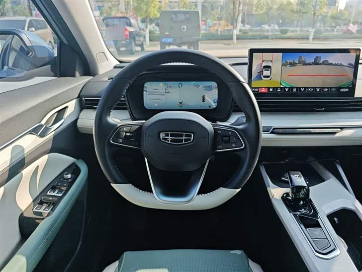 Фото 11 - Geely Emgrand L Hi·P Hybrid