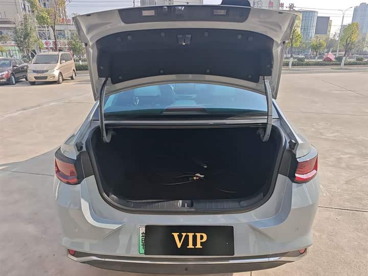 Фото 19 - Geely Emgrand L Hi·P Hybrid