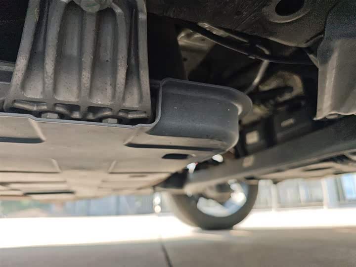 Фото 22 - Geely Emgrand L Hi·P Hybrid