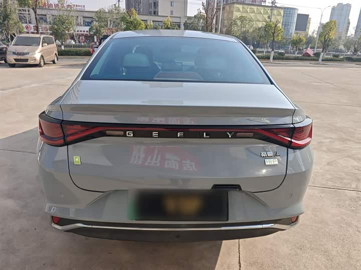 Фото 6 - Geely Emgrand L Hi·P Hybrid